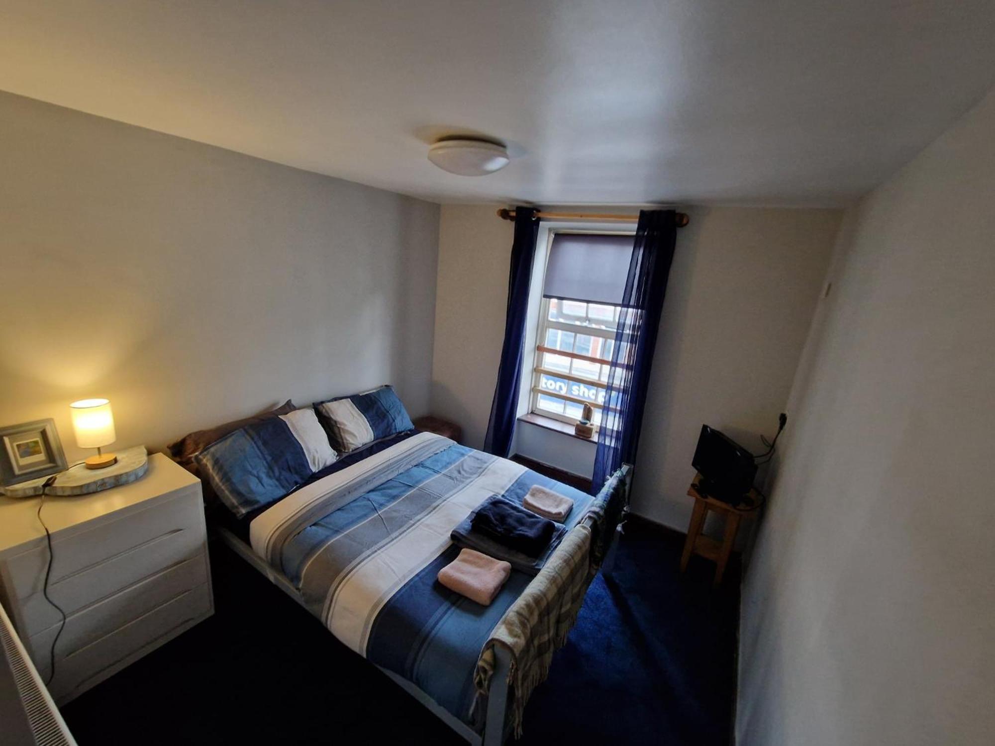 Y Castell Budget Accommodation Пълхели Екстериор снимка