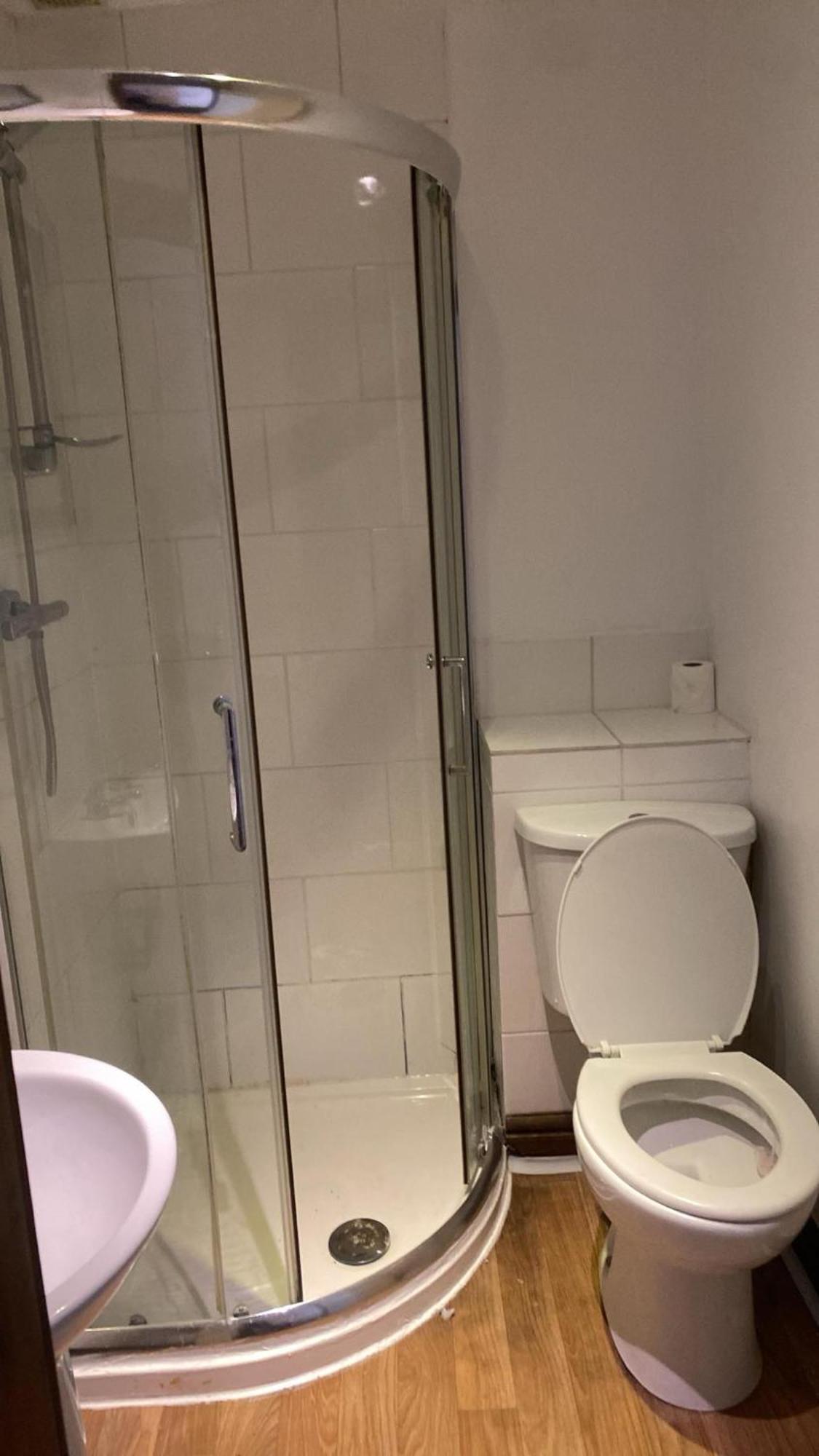 Y Castell Budget Accommodation Пълхели Екстериор снимка